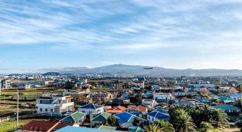 Odri Inn Jeju Exteriör bild