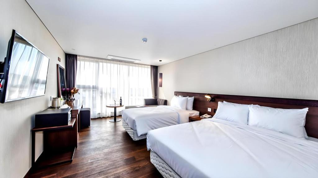 Odri Inn Jeju Exteriör bild