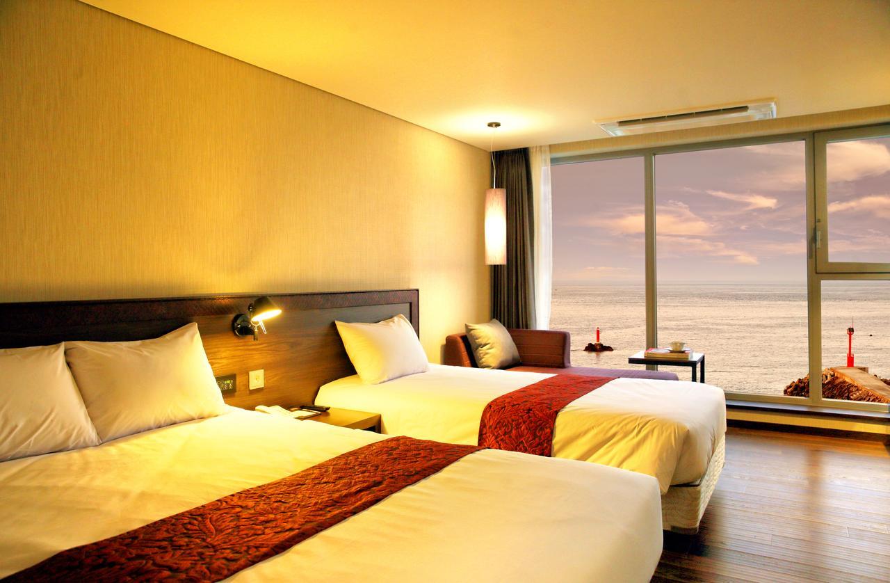 Odri Inn Jeju Exteriör bild